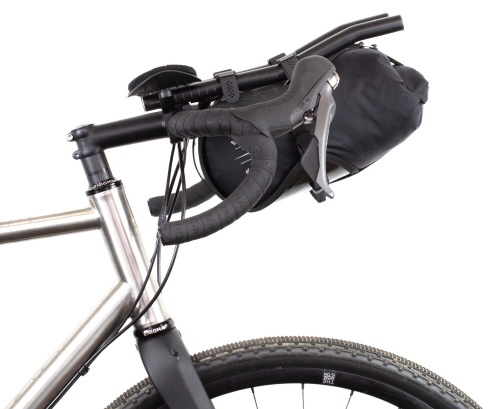 Sacoche pour prolongateur de triathlon Restrap Aero Bar Bag.