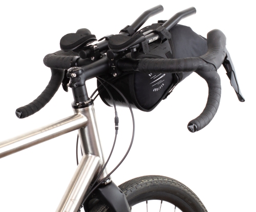 Sacoche pour prolongateur de triathlon Restrap Aero Bar Bag.