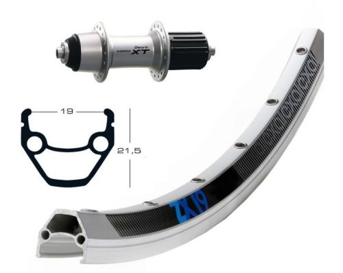 Roue arrière 700 mm avec moyeu Shimano XT
