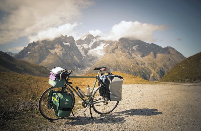 Vlo randonneuse avec sacoches Chapak et Crosso